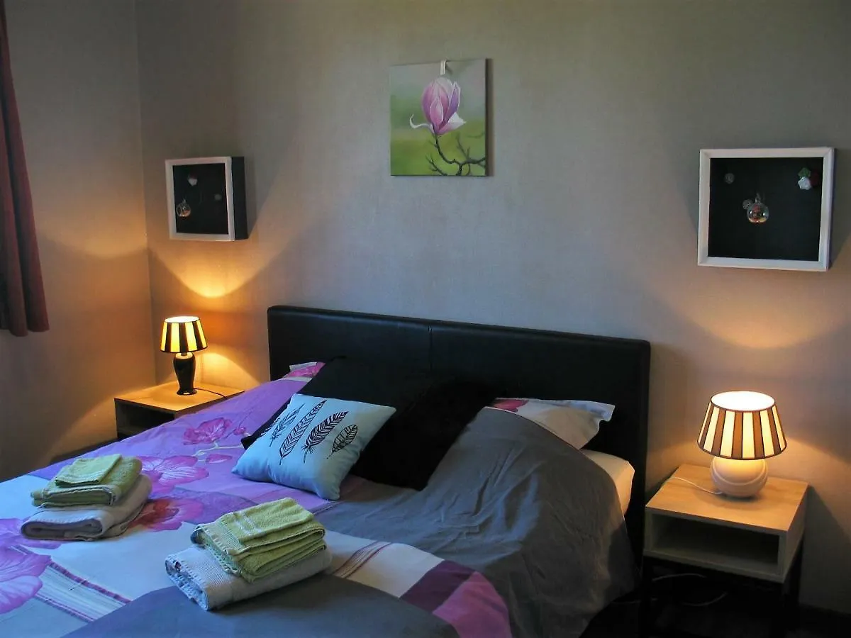 Payrac La Cheneraie Bed & Breakfast 0*,  フランス