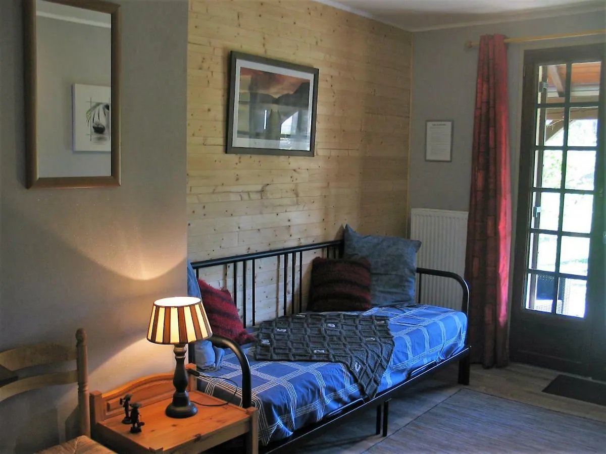 Payrac La Cheneraie Bed & Breakfast フランス